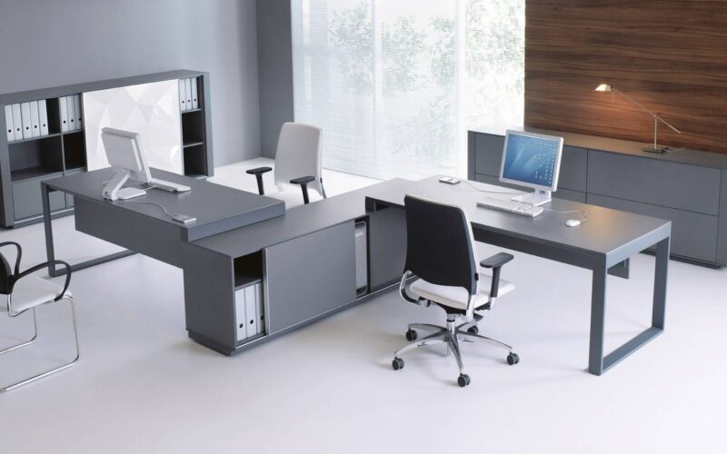 Nowe meble pracownicze poprawiają efektywność pracowników